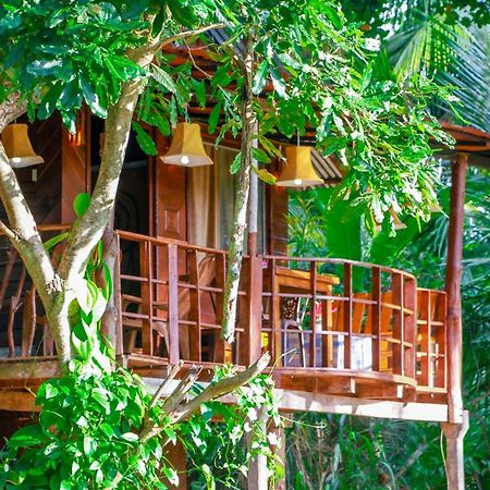 Experience The Comforts Of An Amazing Treehouse Sigiriya Dış mekan fotoğraf