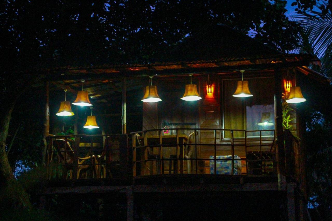 Experience The Comforts Of An Amazing Treehouse Sigiriya Dış mekan fotoğraf